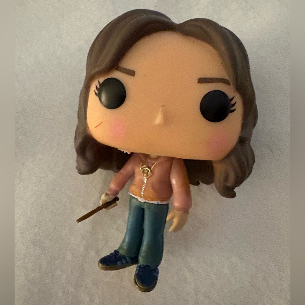 2/10 ✨Funko POP! Harry Potter #43 Hermione Granger with Time Turner